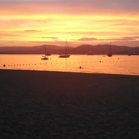 Playa Del Sol -b4 Apart-hotel